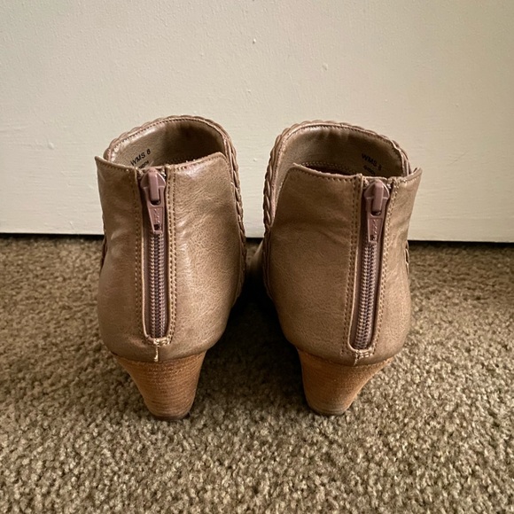 *SOLD* Booties Wedges - Picture 2 of 8